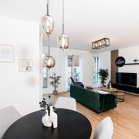 Kocasa-Apartments 01, City-Center Boeblingen, Stellplatz, Balkon, Waipu-Tv エクステリア 写真