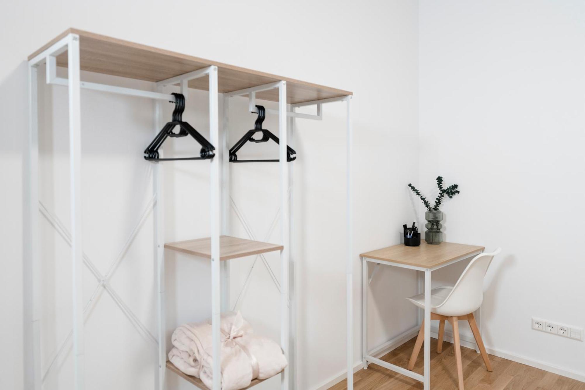 Kocasa-Apartments 01, City-Center Boeblingen, Stellplatz, Balkon, Waipu-Tv エクステリア 写真