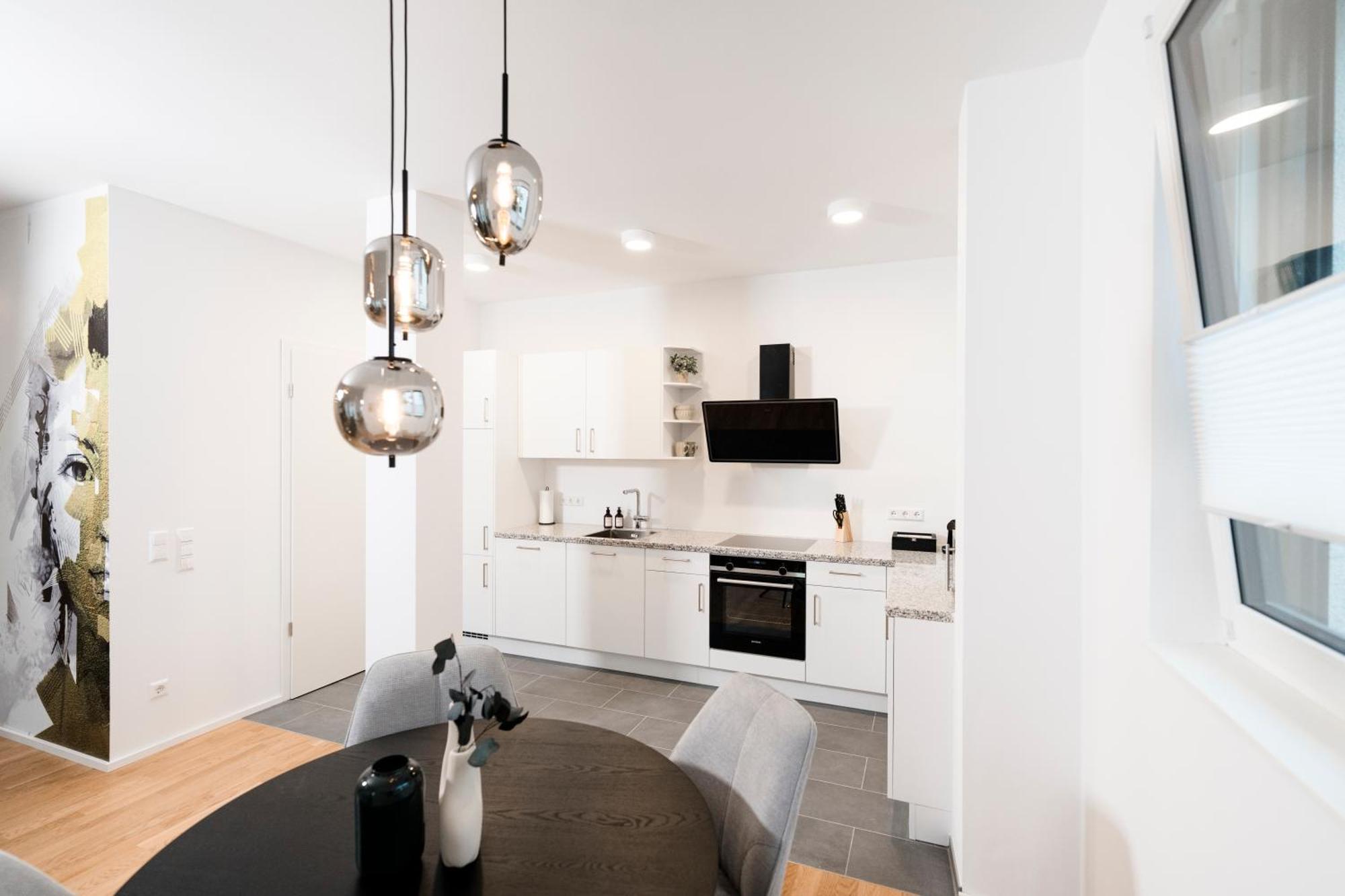 Kocasa-Apartments 01, City-Center Boeblingen, Stellplatz, Balkon, Waipu-Tv エクステリア 写真